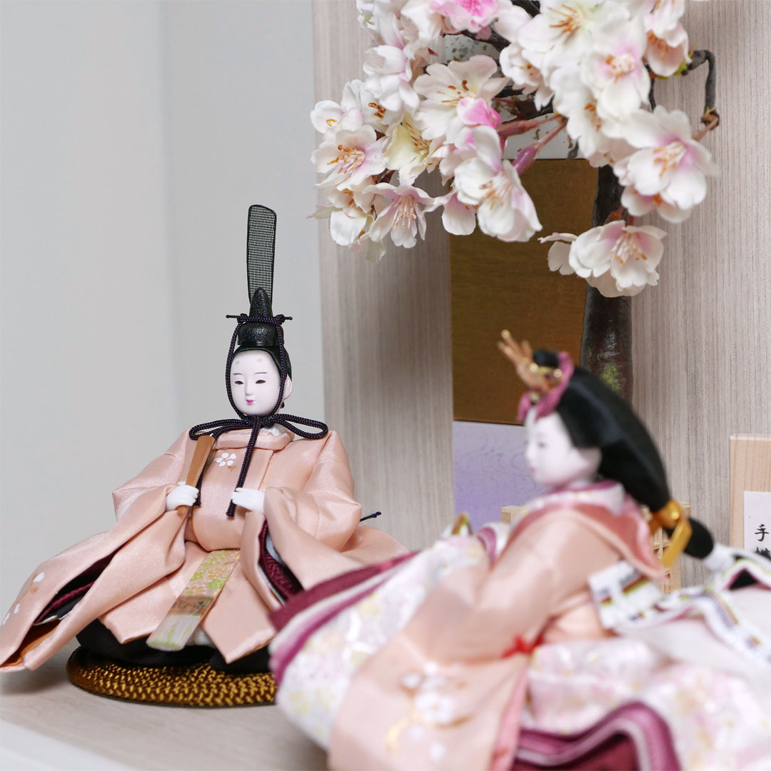 柴田家千代作 手描き桜ピンク衣装雛人形白木目屏風収納飾り