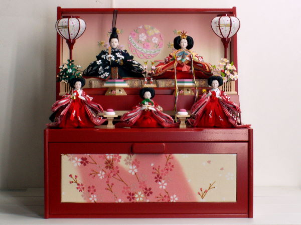 かわいい桜の宝箱に入ったひな人形収納飾り