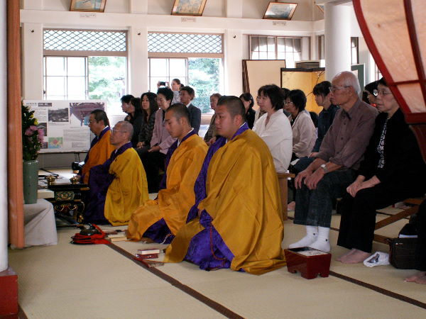 多聞院の4人のお寺さん