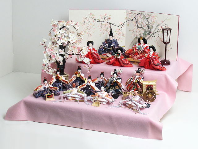 ワクワクする雛人形十五人揃い桜飾りが安い 雛人形三段飾り～広島市の人形問屋十二段屋
