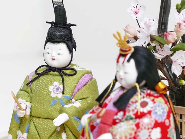 ふくよか美人の木目込み人形雛人形白梅飾り