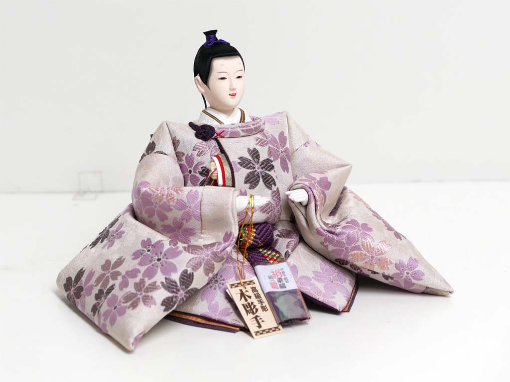 落ち着いた淡い紫桜衣装の雛人形