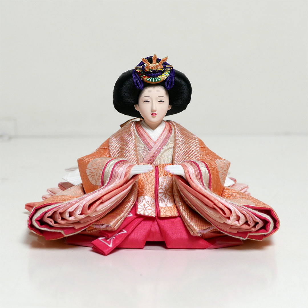 望月龍翠作 オレンジと薄紫衣装の雛人形