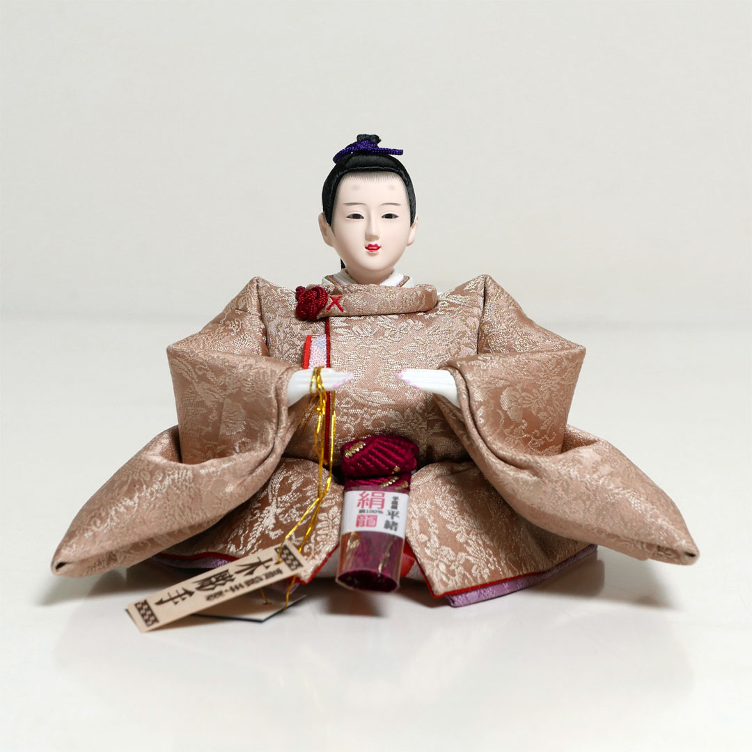 望月龍翠作 朱色と黄土色衣装の雛人形