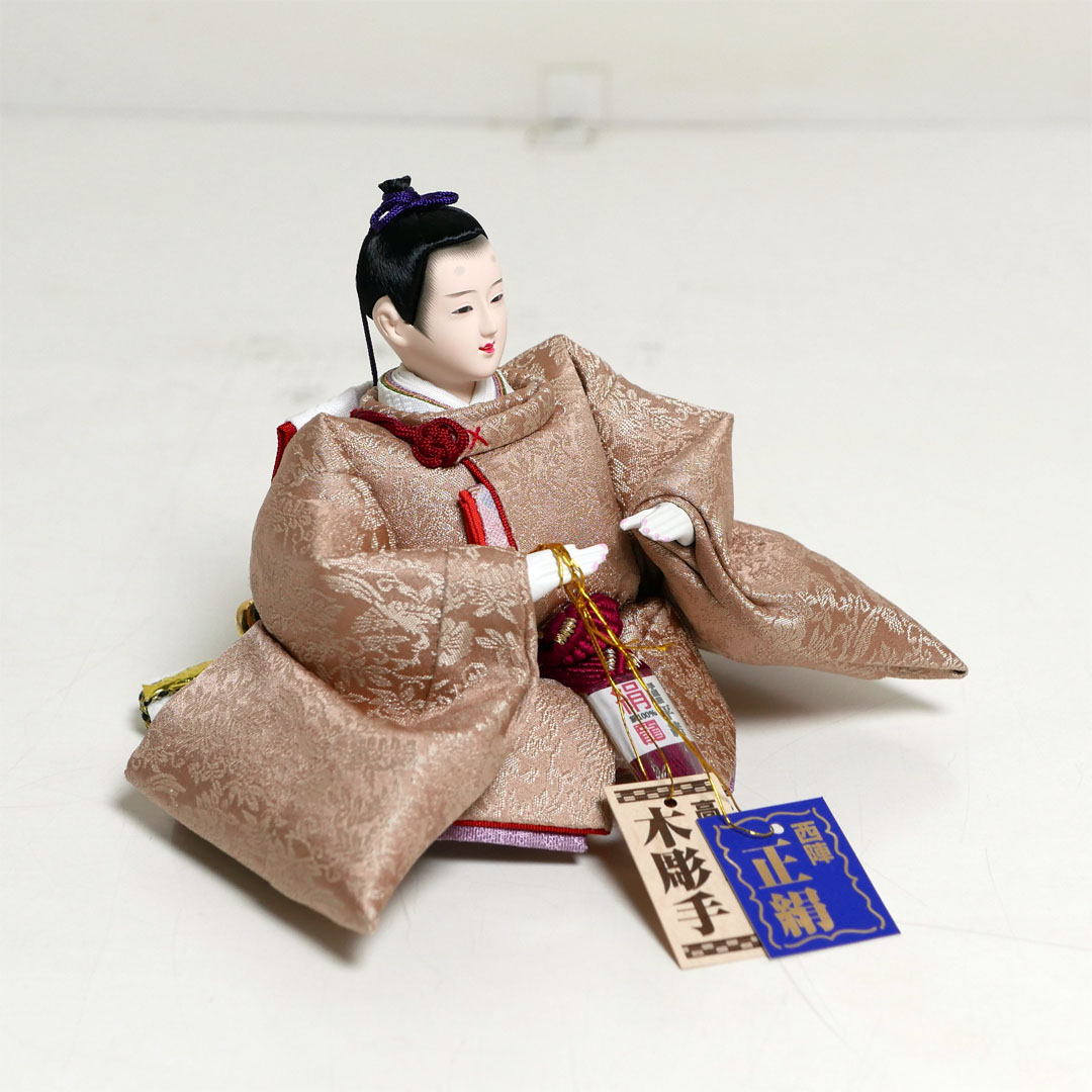 望月龍翠作 朱色と黄土色衣装の雛人形