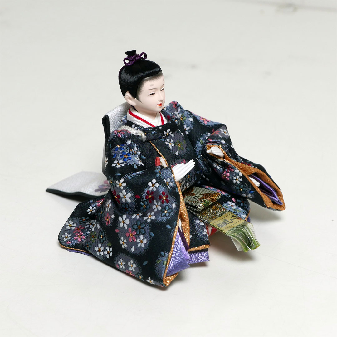 霞小花柄衣装の雛人形