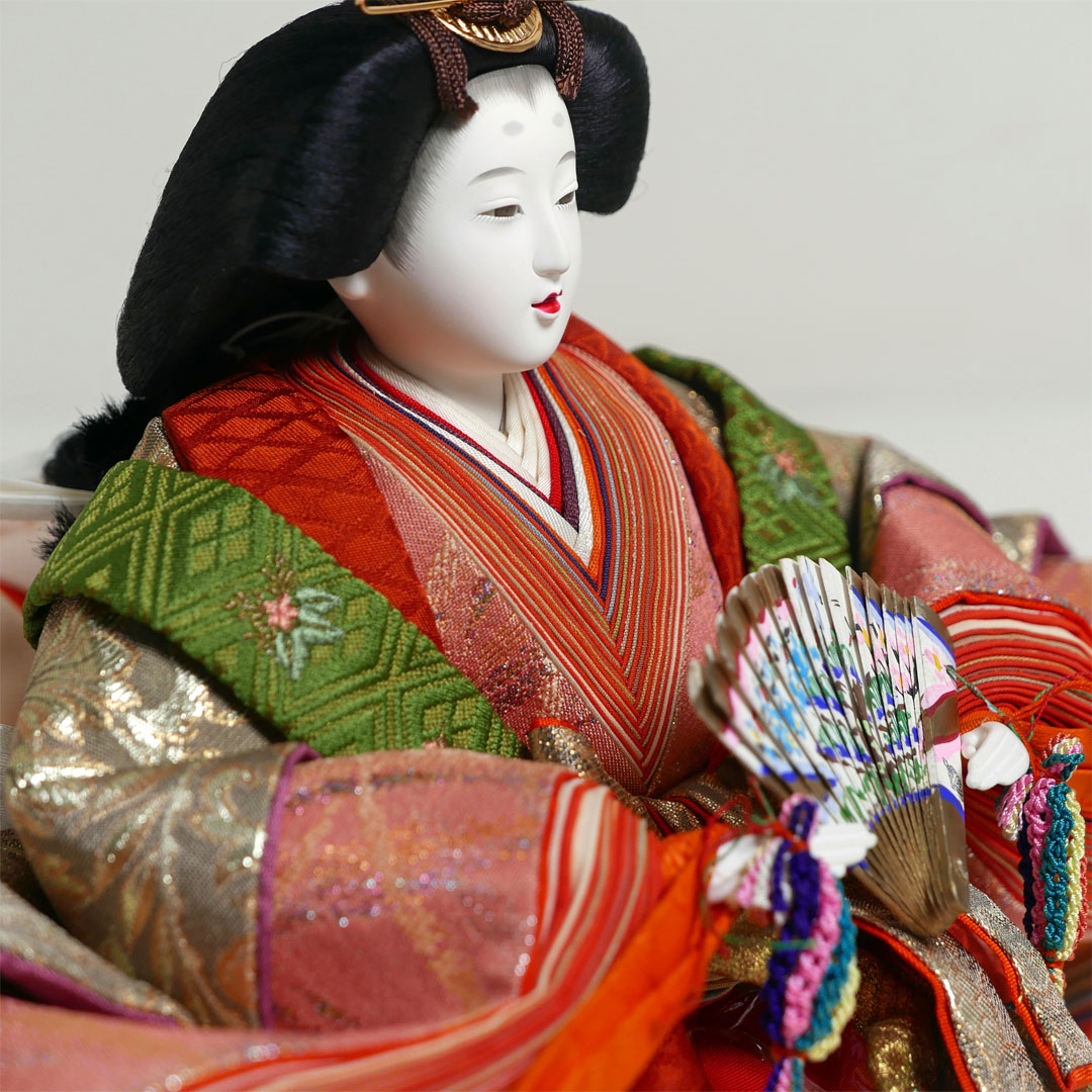 【激安特価在庫処分】姫のみモスグリーンの十二単をまとった重厚なお雛様