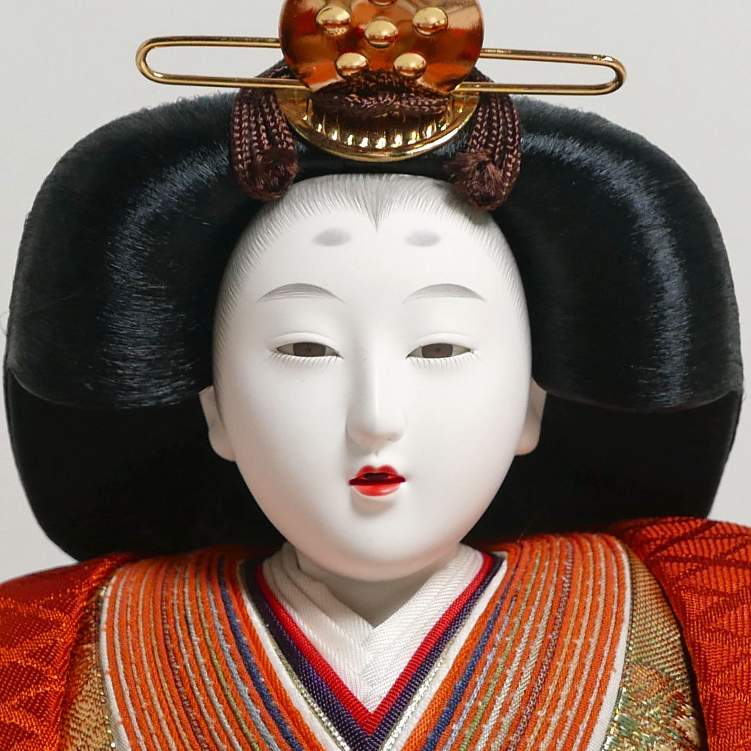 【激安特価在庫処分】姫のみ光沢のあるオレンジ色の金襴の十二単をまとった重厚なお姫様京七番