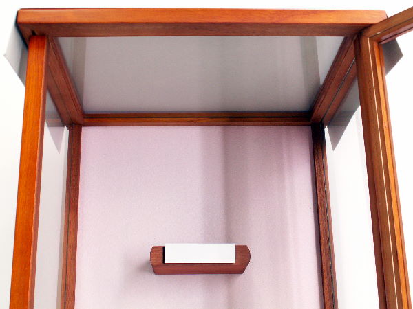 【羽子板在庫処分】15号羽子板用木目枠鞠付ピンク背景のガラスケース