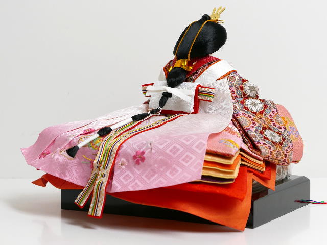 【激安特価在庫処分】赤ピンク有職文様金襴衣装の三五親王飾りの女雛