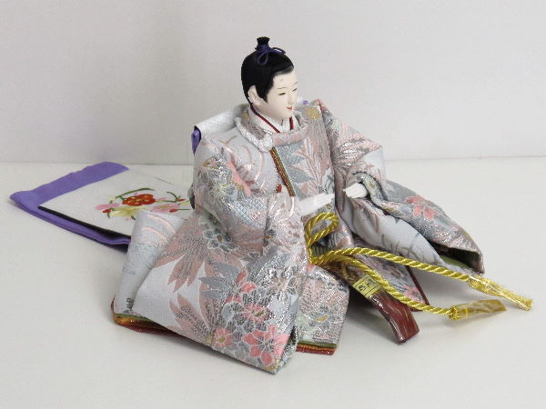 グレー地にピンクと紫で花を織り込んだ雛人形収納親王飾り