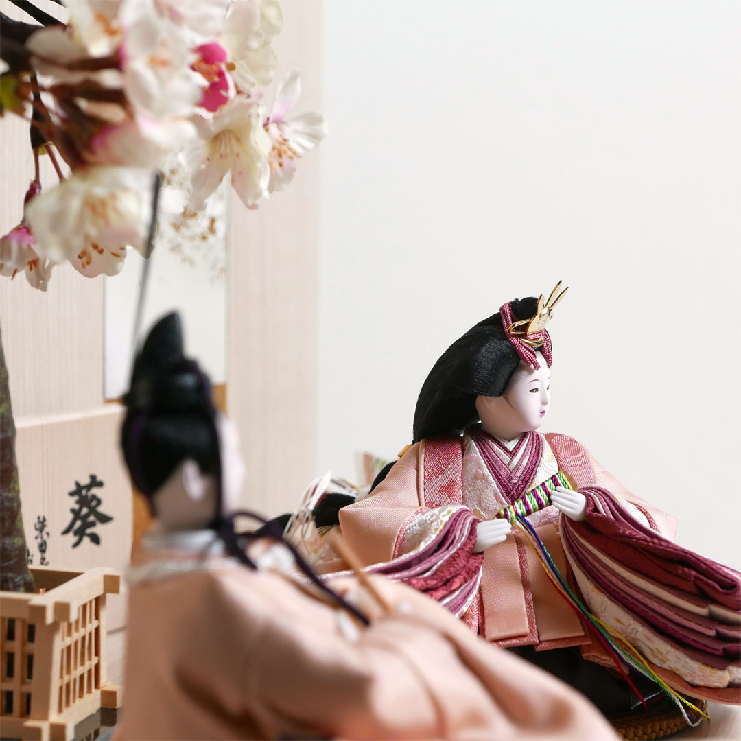柴田家千代作 手描き桜ピンク衣装雛人形白木目屏風収納飾り