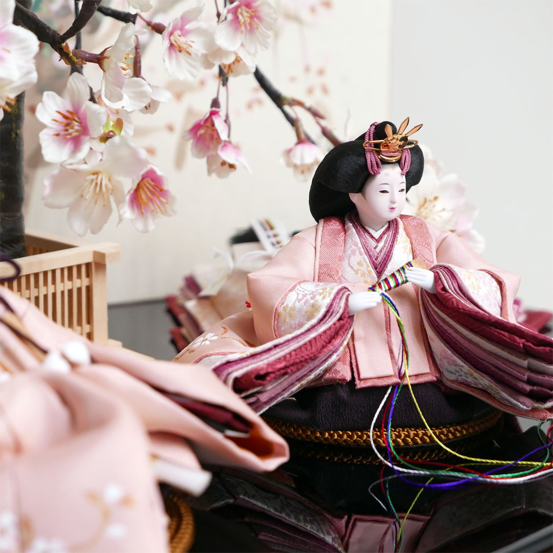 柴田家千代作 手描き桜ピンク衣装雛人形創作親王手描き桜収納飾り