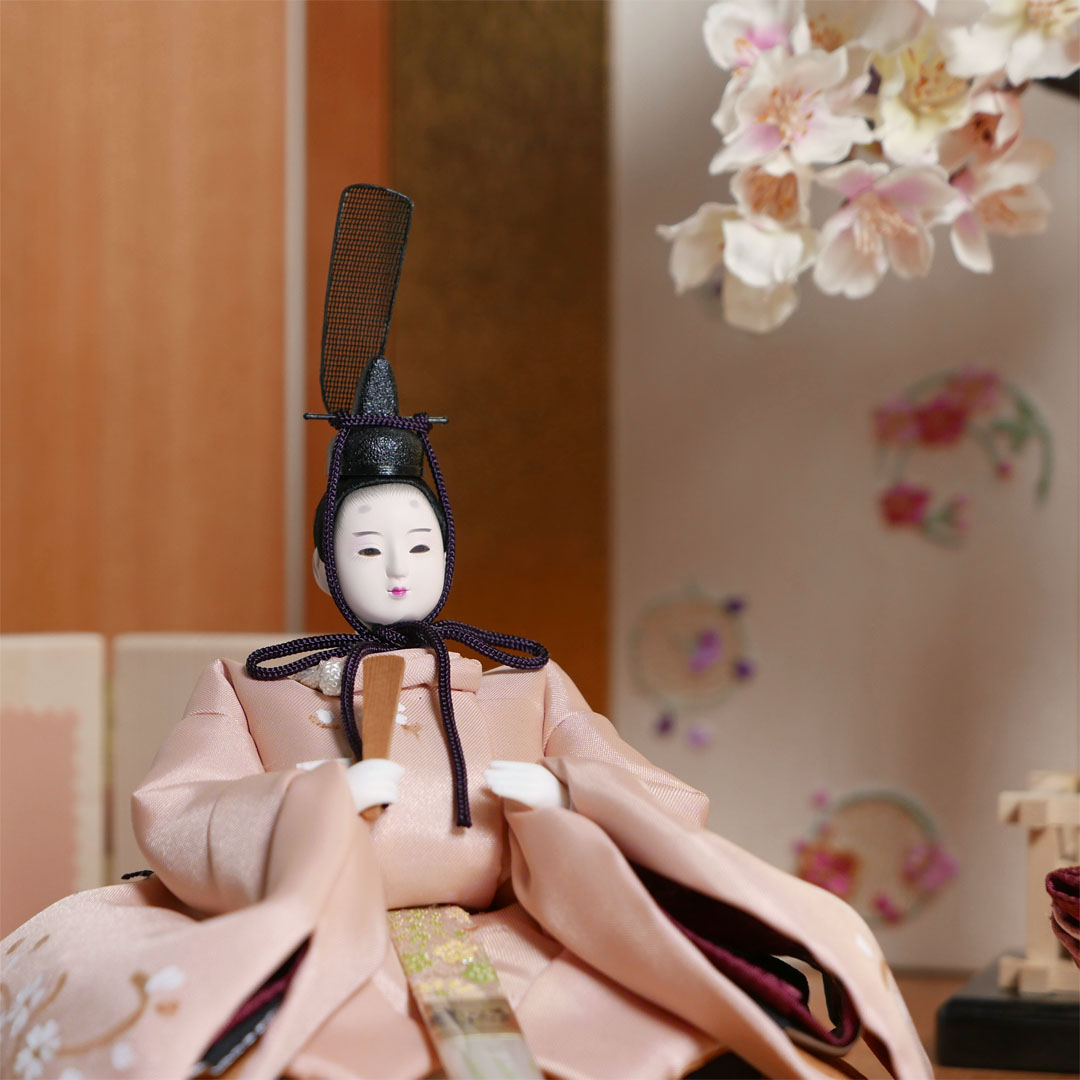 柴田家千代作 手描き桜ピンク衣装雛人形木目刺繍金屏風桜収納飾り