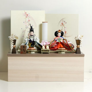 薄ピンクと薄緑の流水桜衣装雛人形月に桜段違い屏風収納飾り