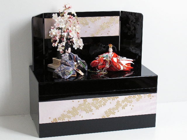 鳳凰柄金襴衣装の雛人形金桜黒塗箱収納飾り