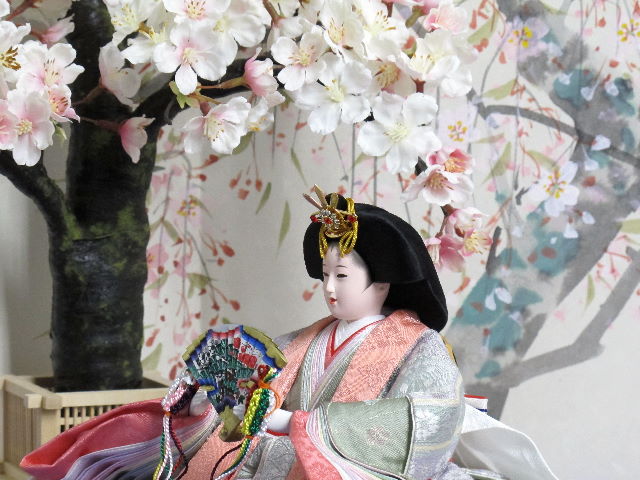 おしゃれな薄緑の雛人形桜収納飾り