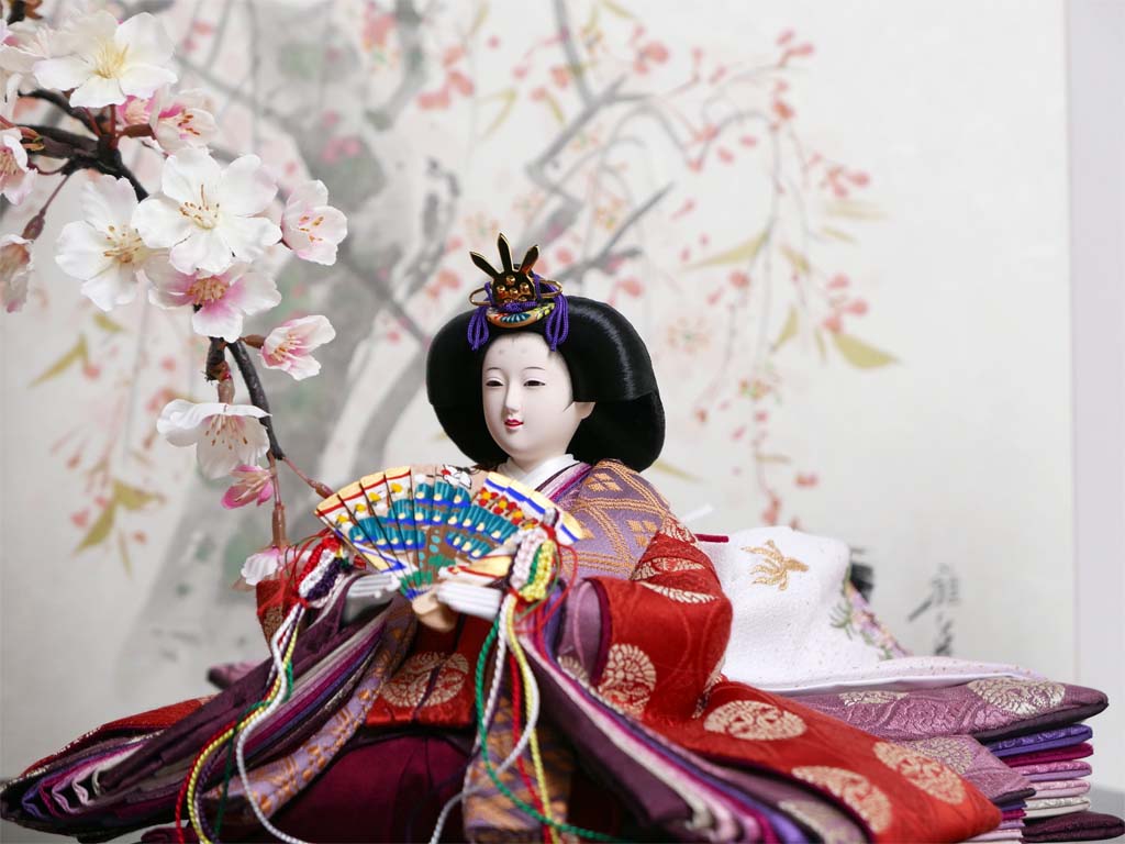 古典的な文様、丸の鶴を衣装に織り込んだ雛人形手描き桜屏風大桜親王飾り