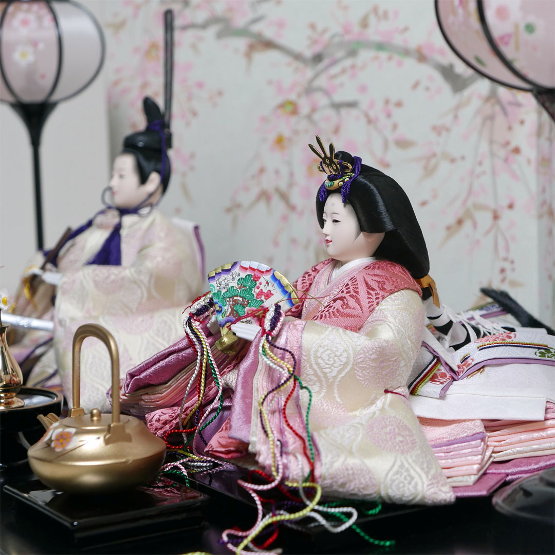 望月龍翠作 白雲立涌鶴紋正絹衣装雛人形手描き桜屏風親王飾り