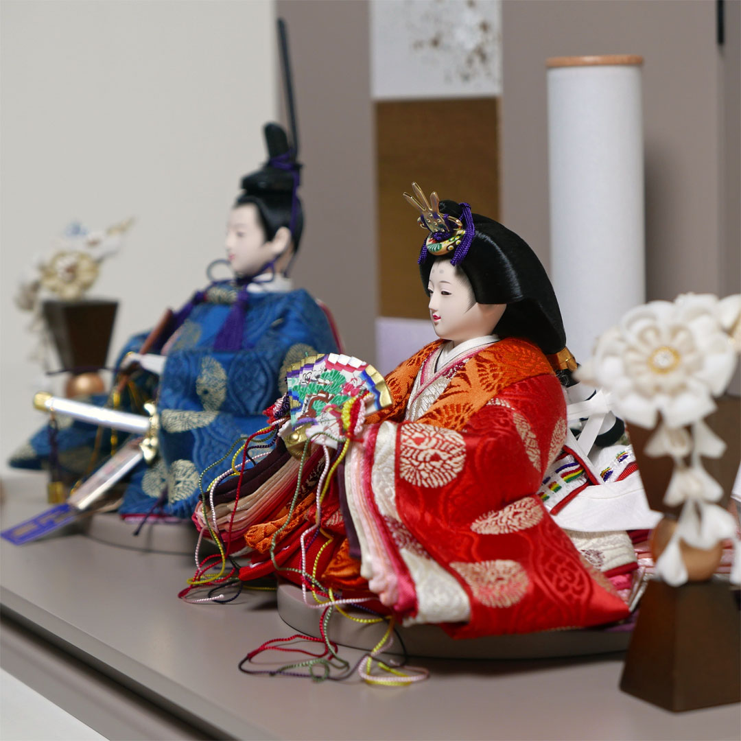 望月龍翠作 オレンジ青雲立涌鶴紋正絹衣装雛人形金箔チラシモカ親王飾り