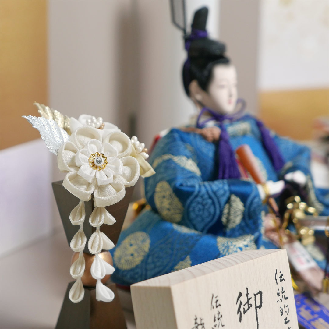望月龍翠作 オレンジ青雲立涌鶴紋正絹衣装雛人形金箔チラシモカ親王飾り