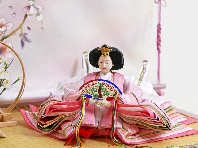 満開の桜を表現した衣装の雛人形金彩桜ぼかし几帳親王飾り