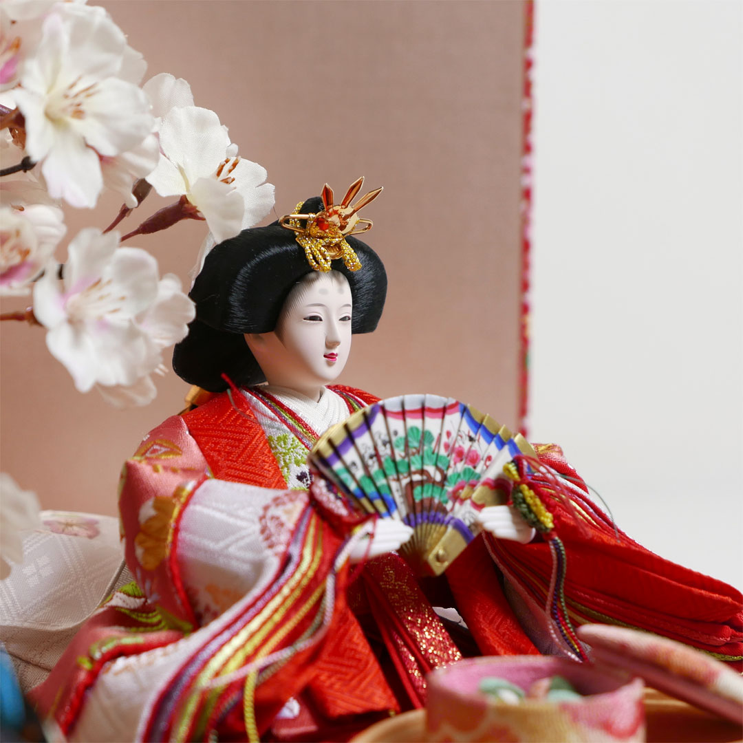 縁起の良い松竹梅衣装の雛人形ピンク箔しだれ桜親王飾り