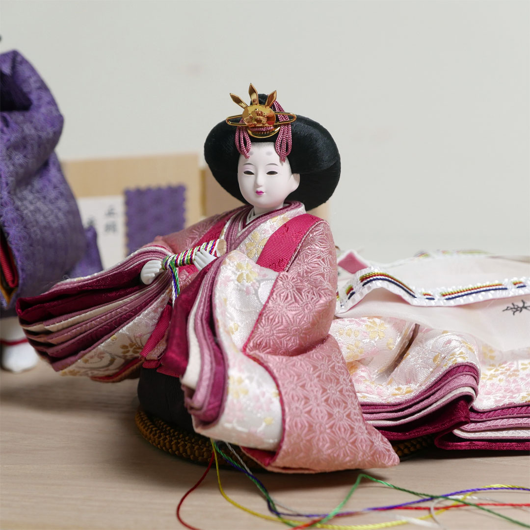 柴田家千代作 麻の葉柄衣装雛人形栓平台花飾り