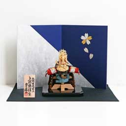 上杉謙信公飯綱権現前立兜1/5レプリカ桜青銀二曲屏風飾り 雄山作 限定品