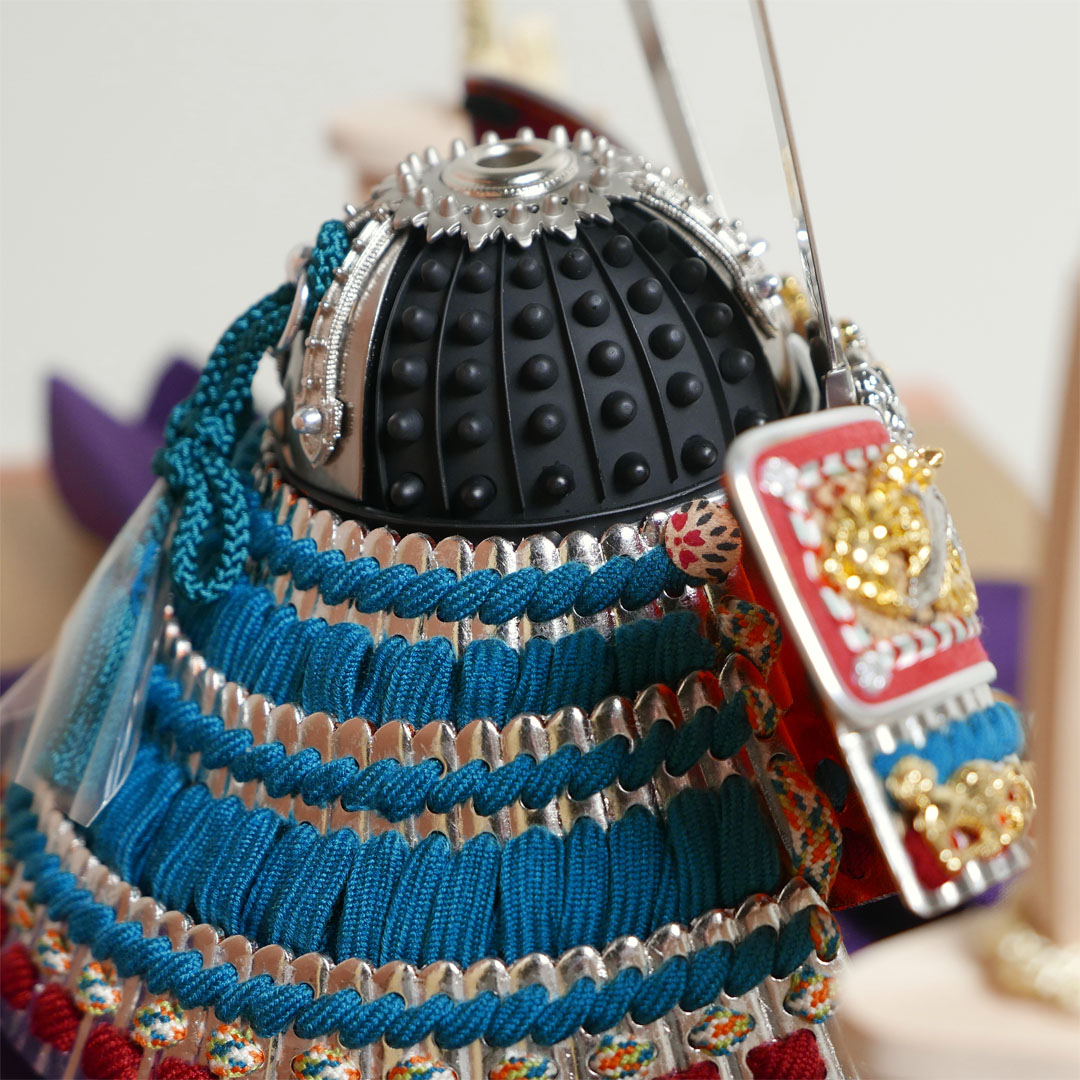 平安道斎作 白光7号プラチナ箔押兜引出し収納飾り