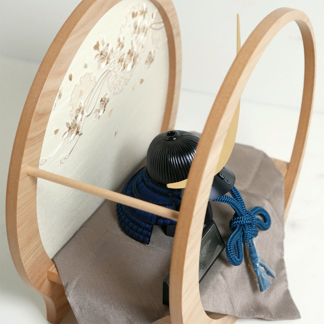 雄山作 7号伊達政宗公兜桜刺繍月型飾り