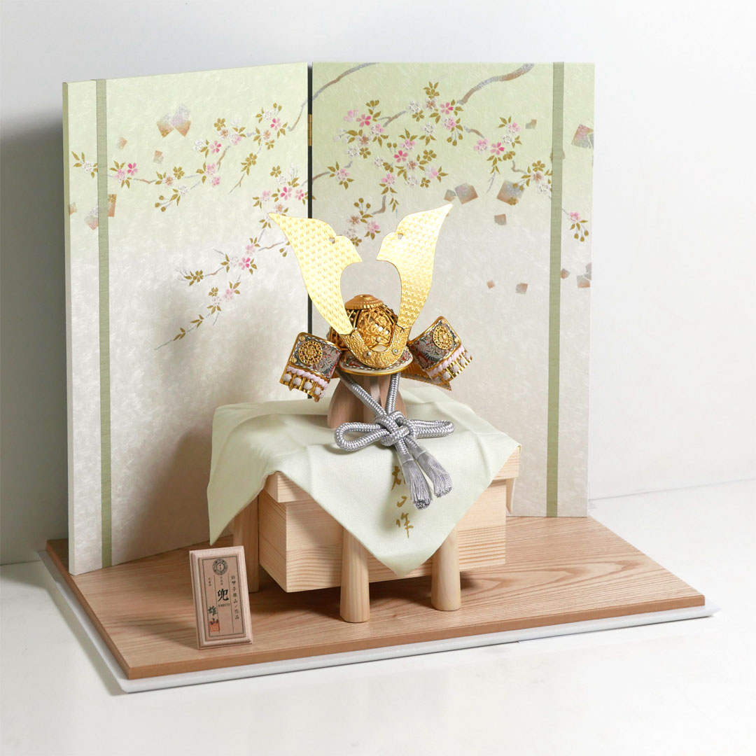 雄山作 天賦之華7号緑ボカシ枝桜屏風タモ2重台兜飾り