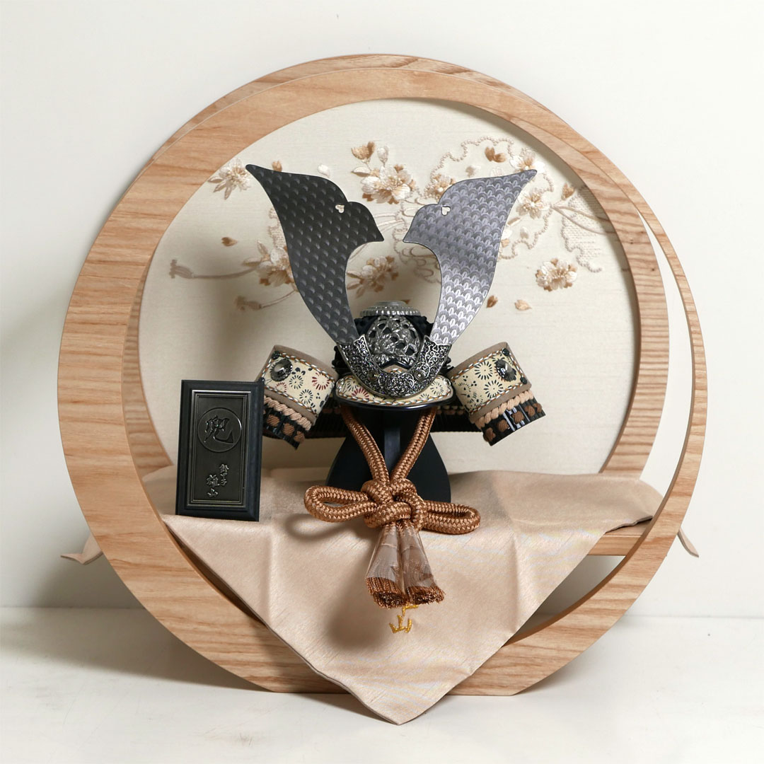 雄山作 天賦之大和7号桜刺繍月型飾り