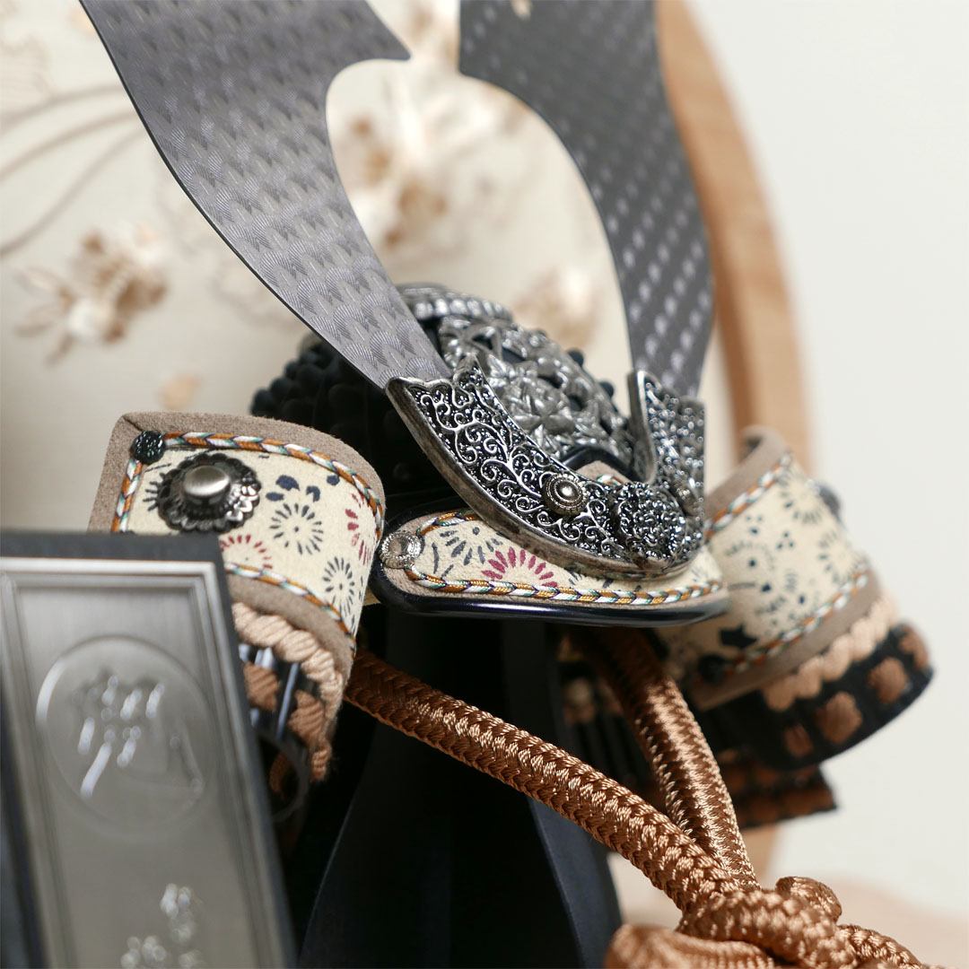 雄山作 天賦之大和7号桜刺繍月型飾り