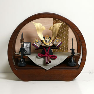 雄山作 天賦の兜 7号 夢牡丹 アクリル円型オーク塗飾り