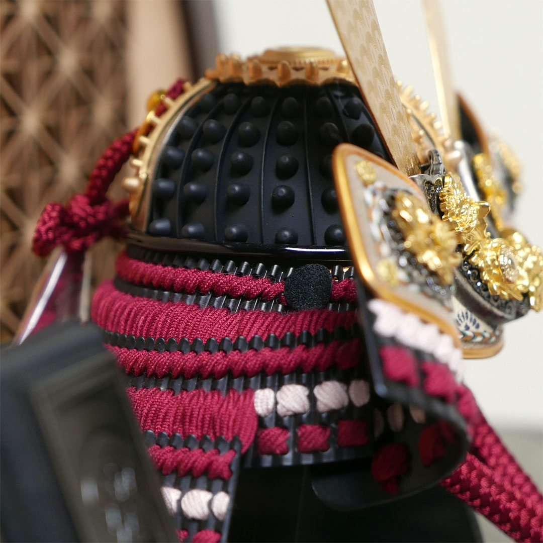 雄山作 天賦の兜 7号 夢牡丹 アクリル円型オーク塗飾り