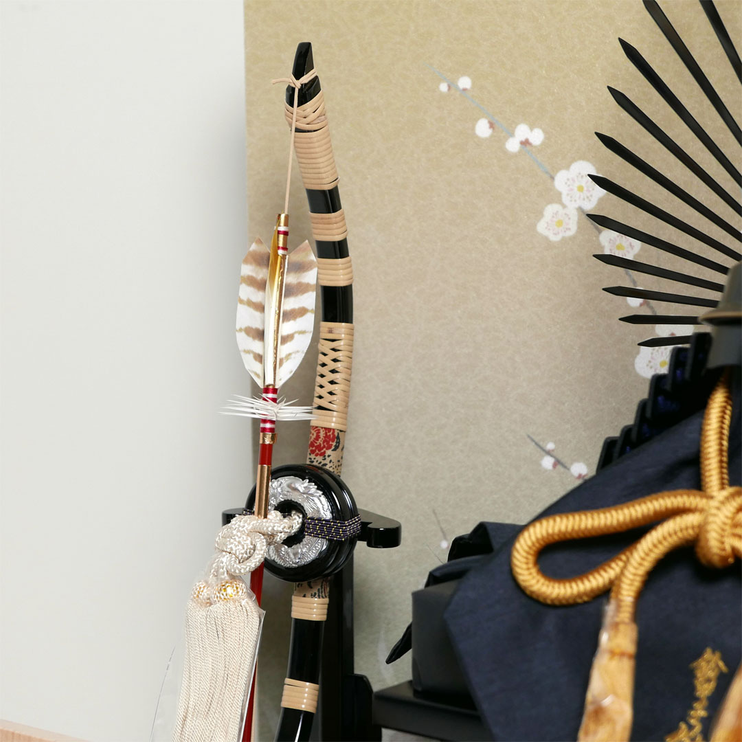雄山作 豊臣秀吉兜10号月白梅三曲屏風飾り