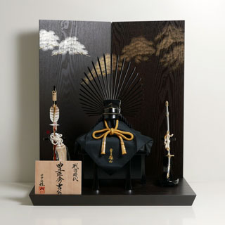 雄山作 豊臣秀吉公馬藺後立兜10号金銀松オーク二曲屏風鎧飾り