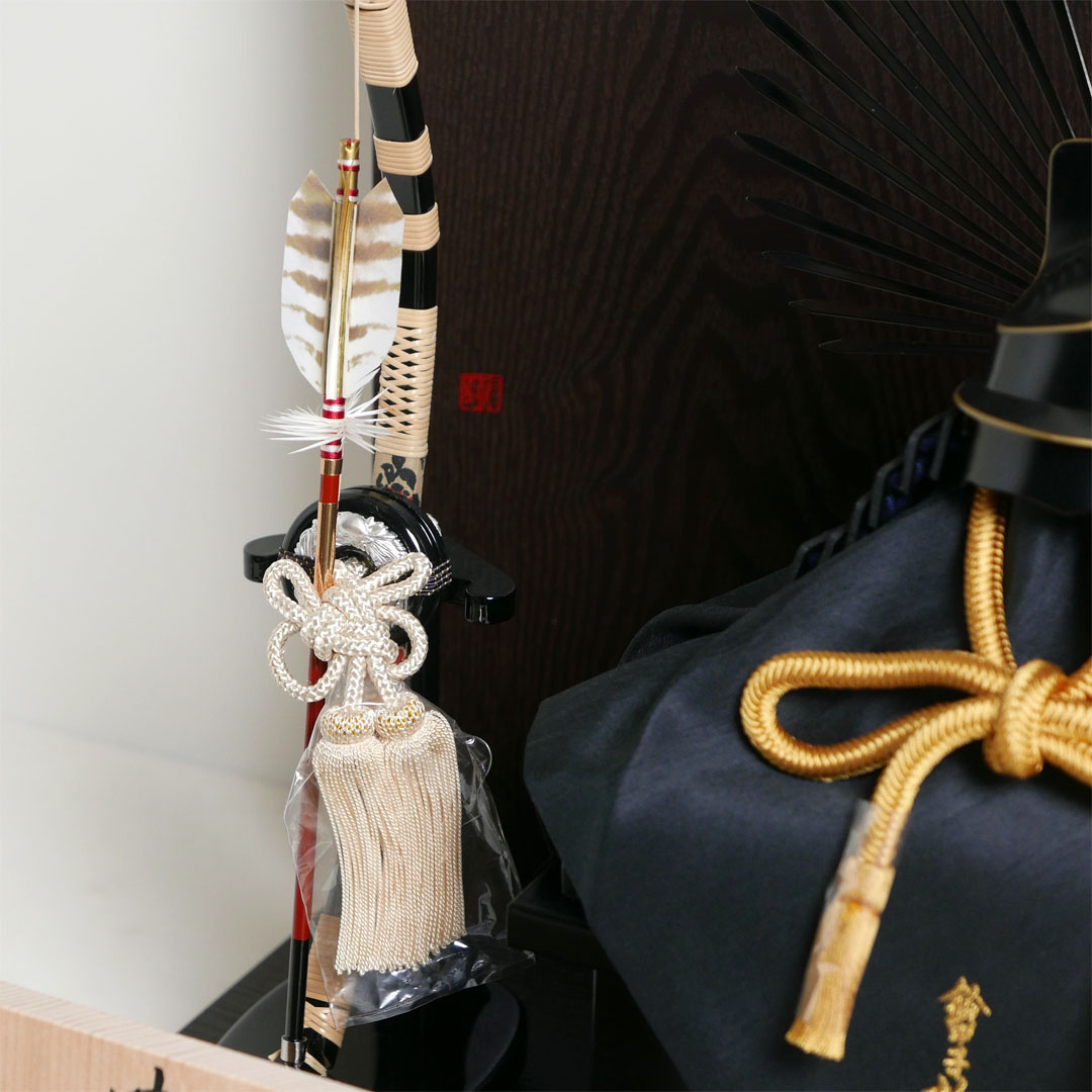 雄山作 豊臣秀吉公馬藺後立兜10号金銀松オーク二曲屏風鎧飾り