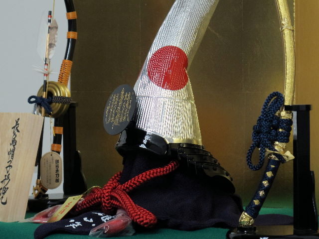 加藤清正公長烏帽子形金屏風毛氈収納飾りの五月人形