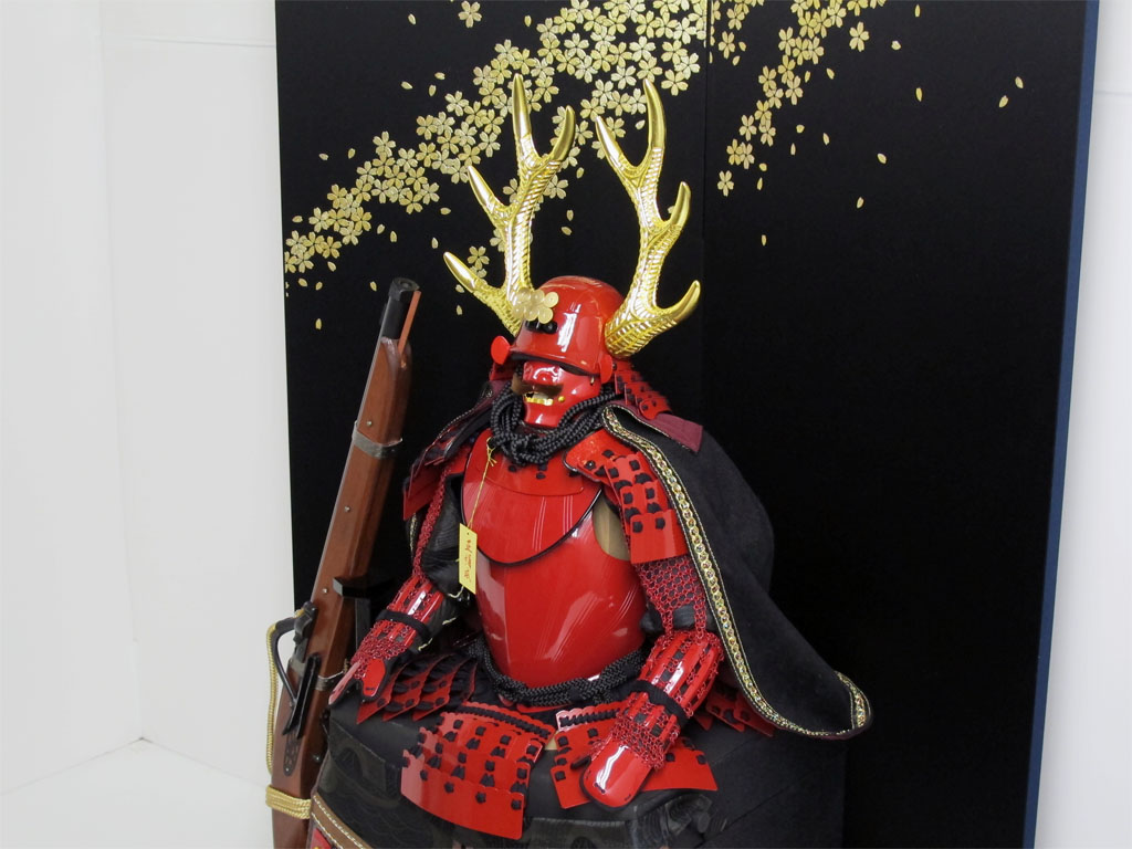真田信繁(真田幸村)南蛮胴具足金桜黒屏風火縄銃飾り