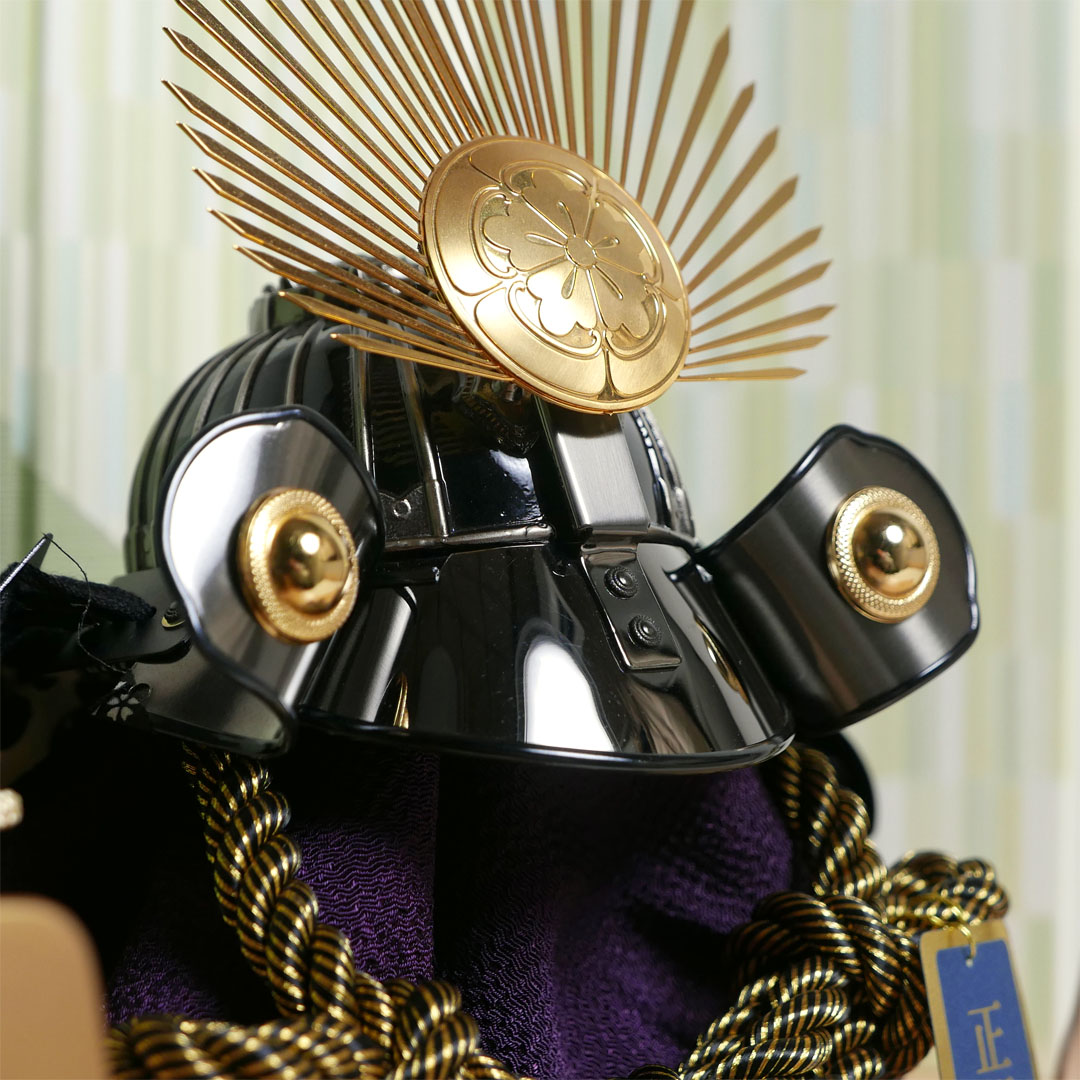 織田信長公黒ブロンズ筋鉢12号兜縞格子包み貼り屏風ナチュラルウッド収納飾り