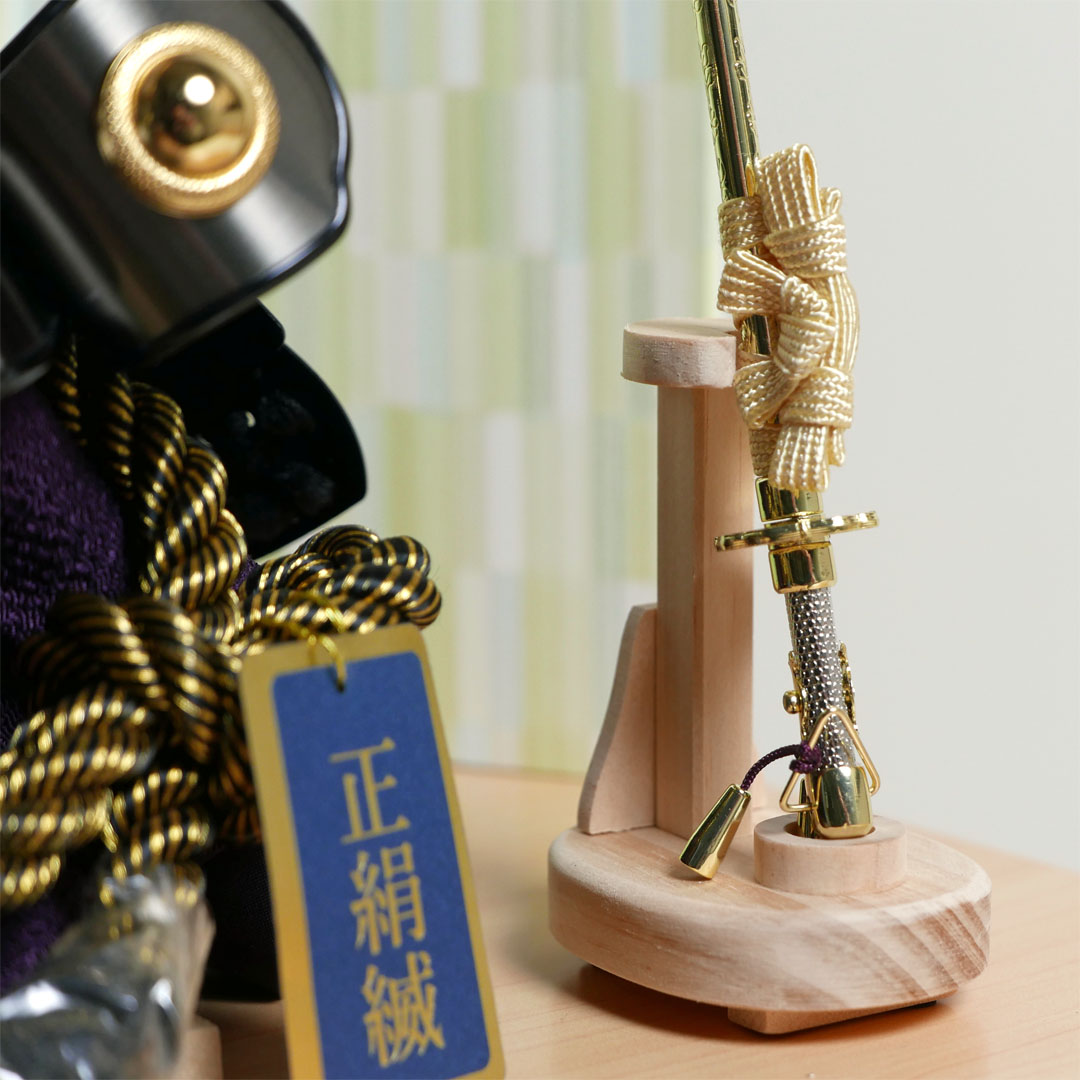 織田信長公黒ブロンズ筋鉢12号兜縞格子包み貼り屏風ナチュラルウッド収納飾り