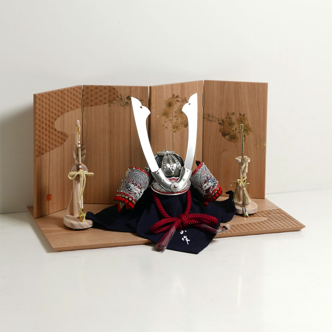 雄山作 浅葱威之兜12号タモ麻の葉模様飾り 国宝模写