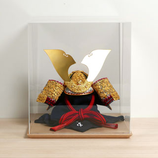 雄山作 12号菊一文字之兜 アクリル5面ケース飾り 国宝模写