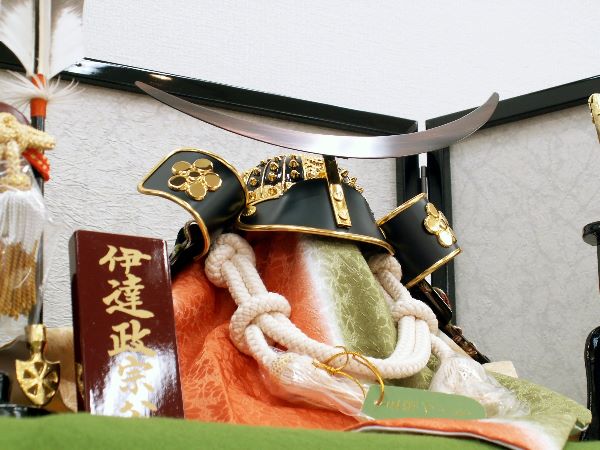 コンパクト伊達政宗兜収納の五月人形