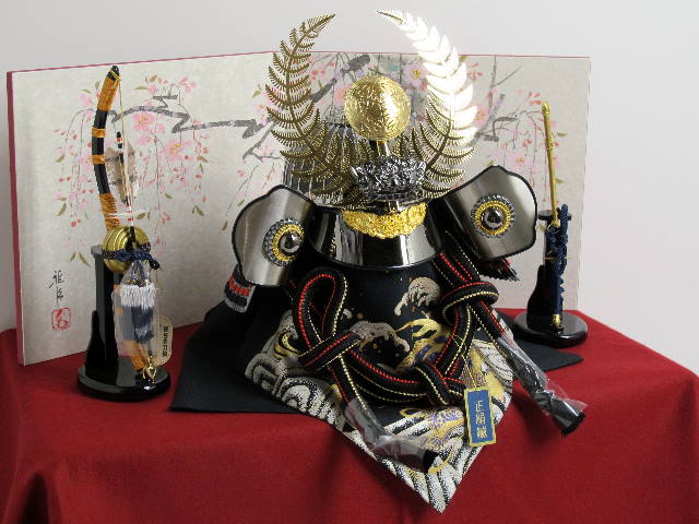 徳川家康ブロンズシルバー兜手描き桜屏風毛氈収納飾りの五月人形