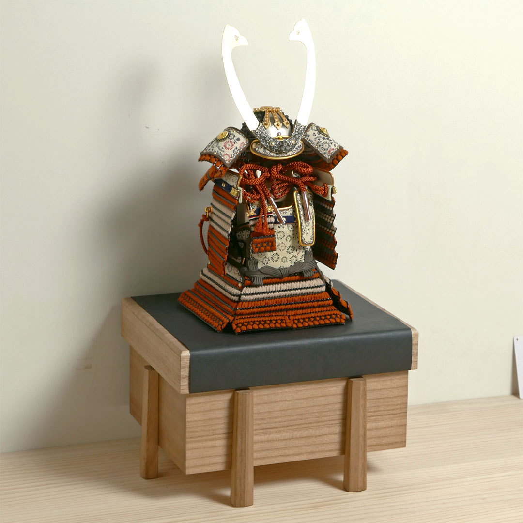 雄山作 奉納鎧 1/5 飛鳥 黒小札真朱糸威