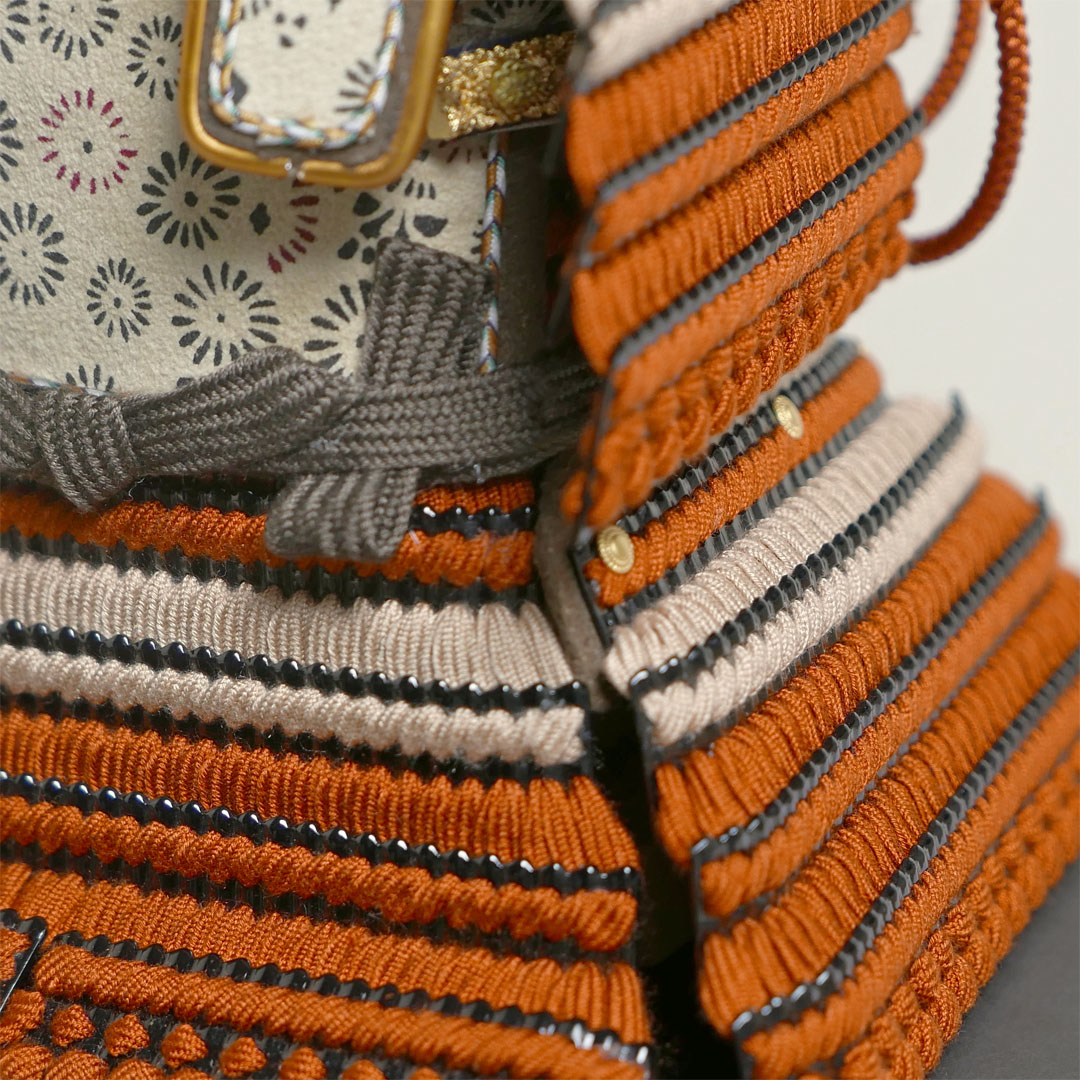 雄山作 奉納鎧 1/5 飛鳥 黒小札真朱糸威