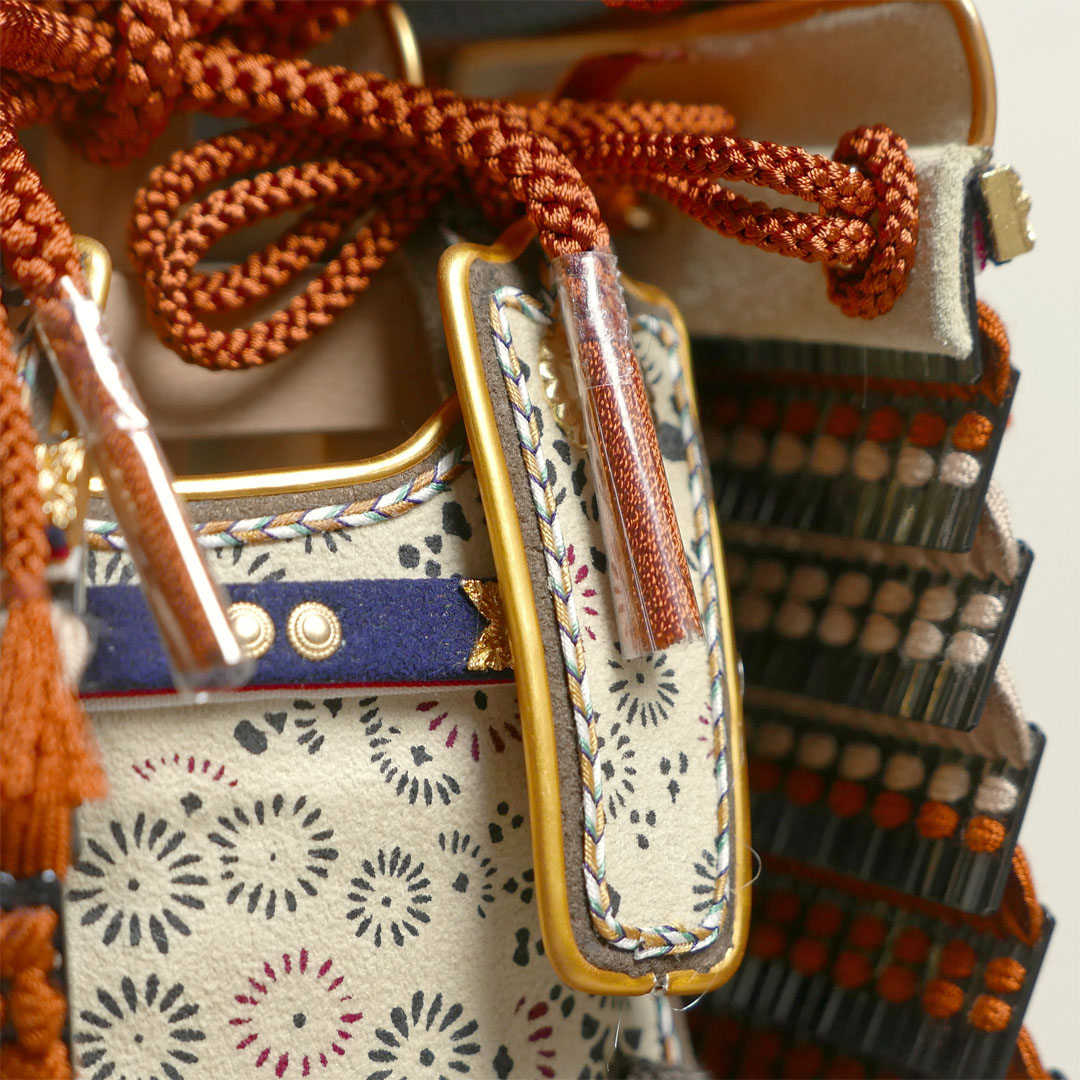 雄山作 奉納鎧 1/5 飛鳥 黒小札真朱糸威